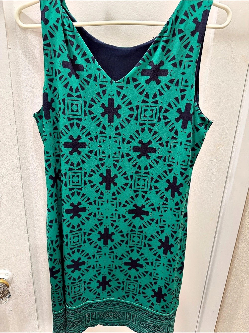 Hawthorn Geometric Mini Dress in Green & Blue Size Medium Like New, reversable!